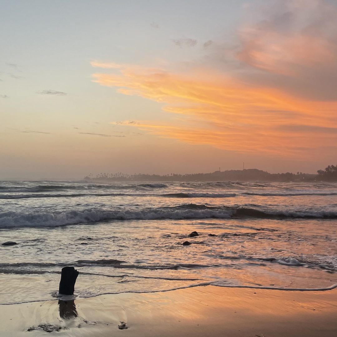 Mare al tramonto in Sri Lanka
